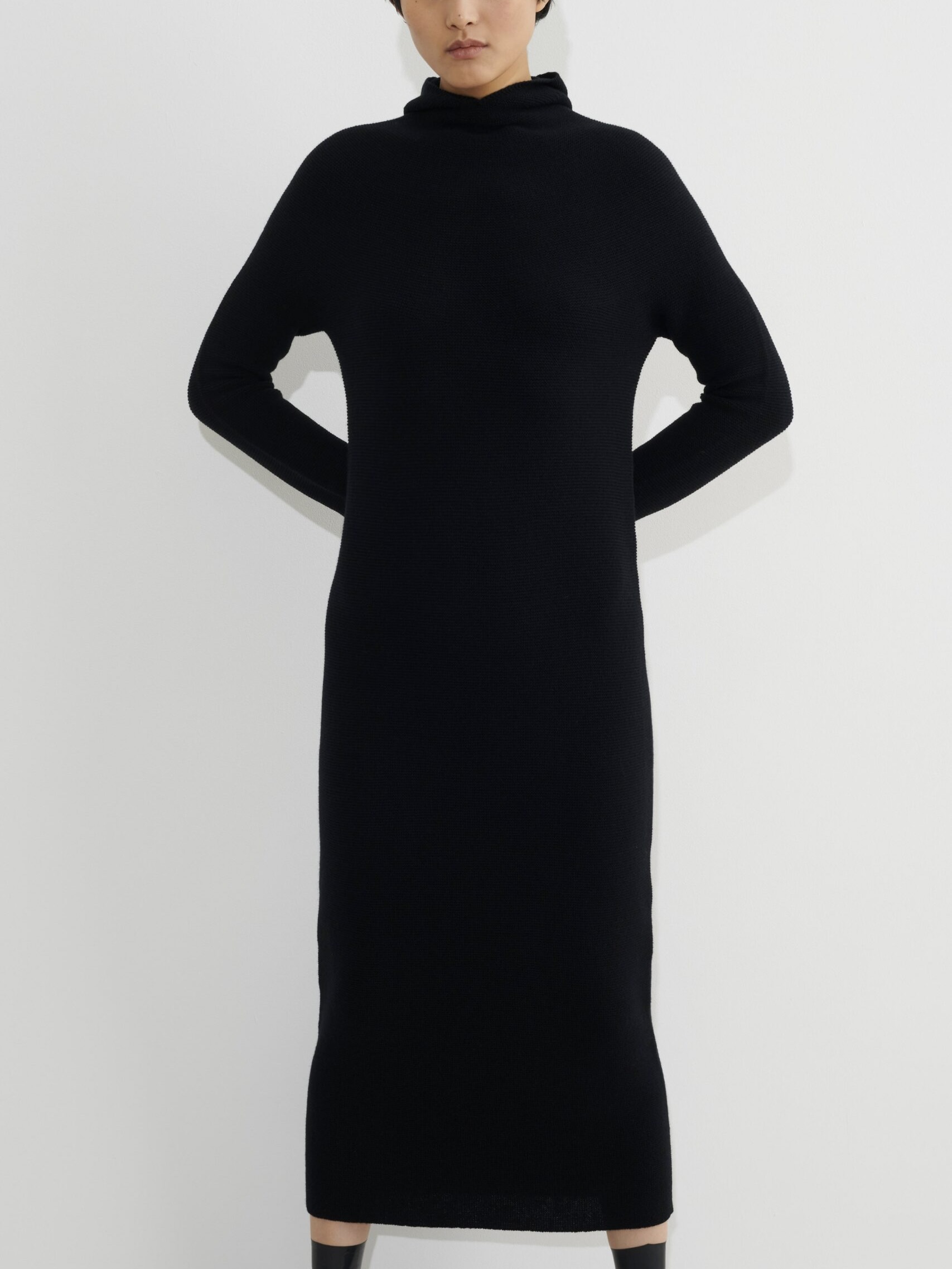 CHRISTIAN WIJNANTS KIKA WHOLEGARMENT PURL STITCH LONG DRESS black