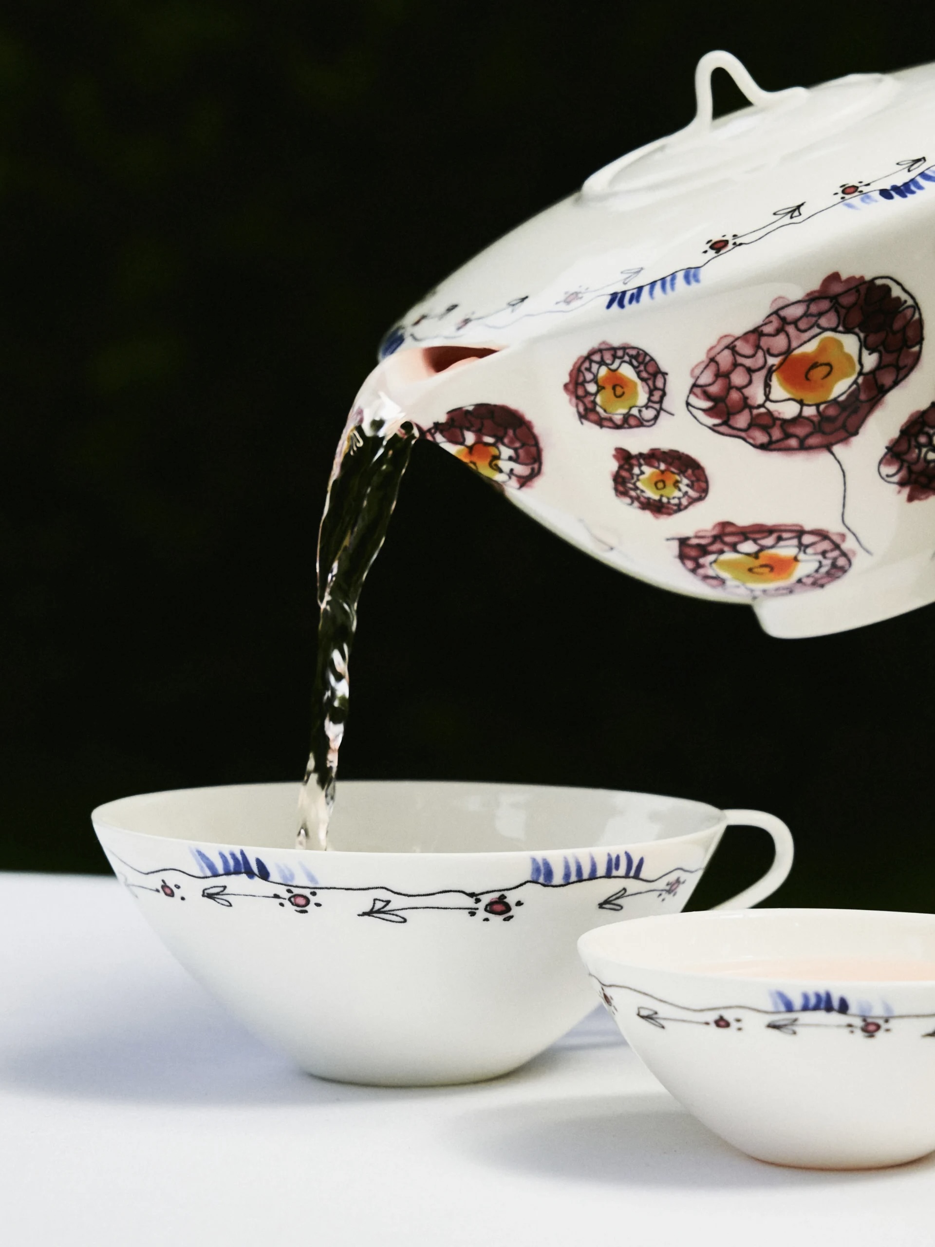 MARNI X SERAX TEACUP & TEAPOT SET anemone milk
