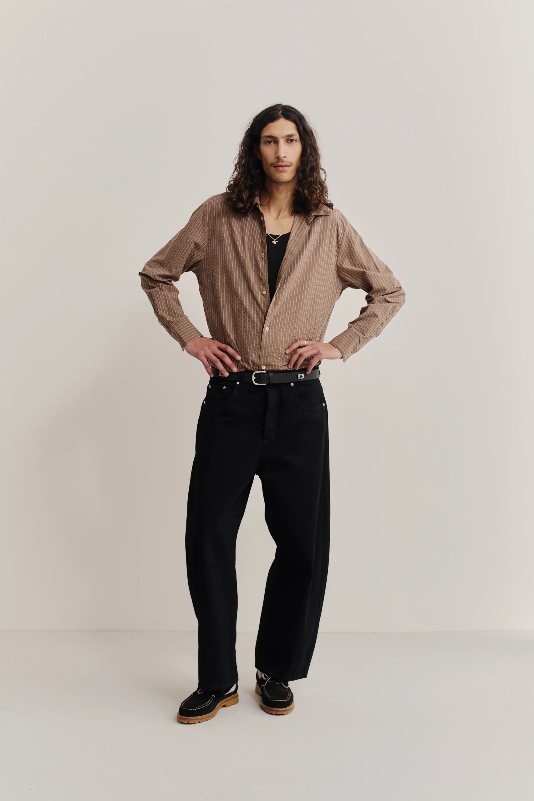 A KIND OF GUISE FULVIO SHIRT cocoa seersucker stripe – Bild 6