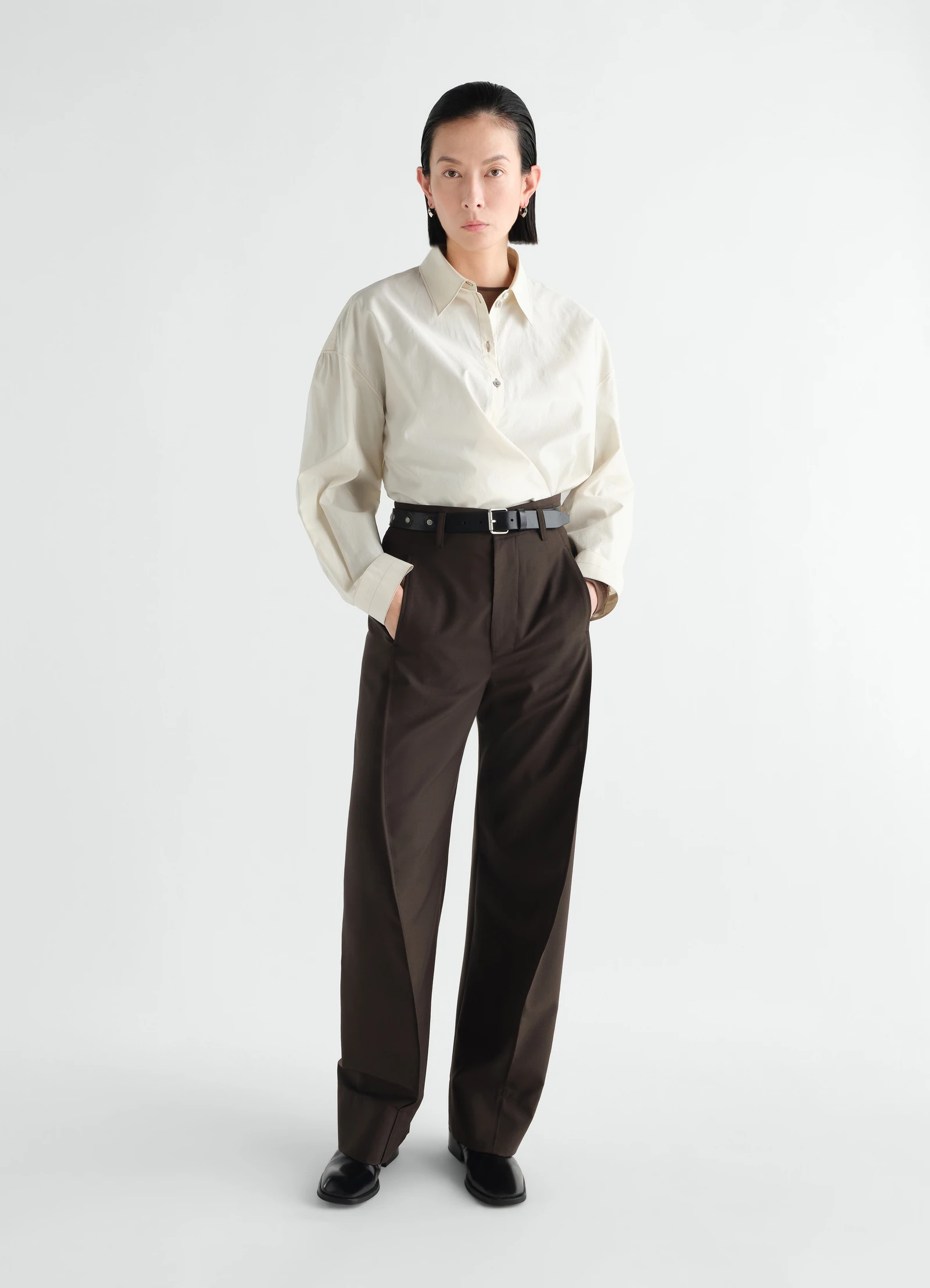 LEMAIRE STRAIGHT COLLAR TWISTED light cream – Bild 2