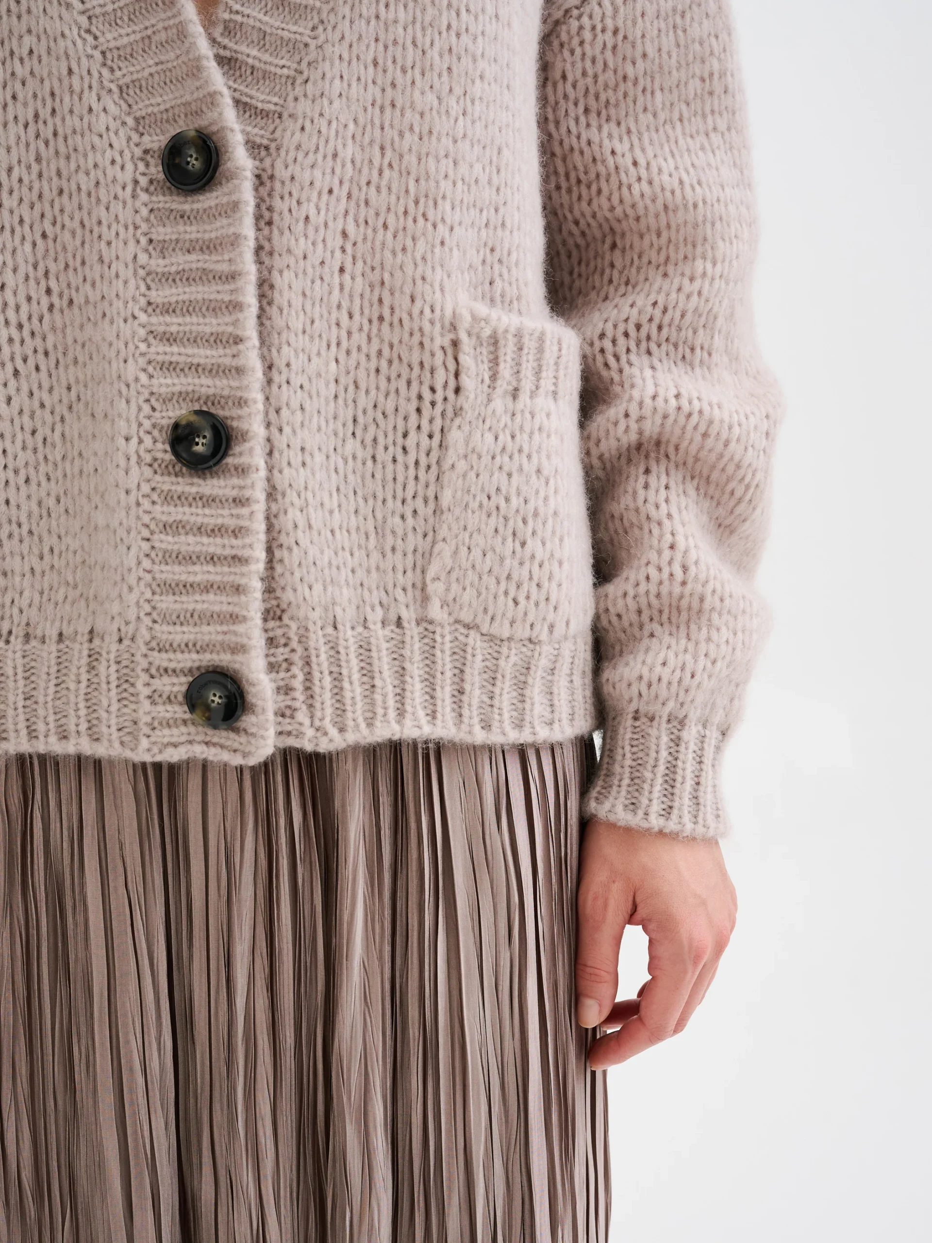 ROBERTO COLLINA KNITTED CARDIGAN stucco – Bild 4