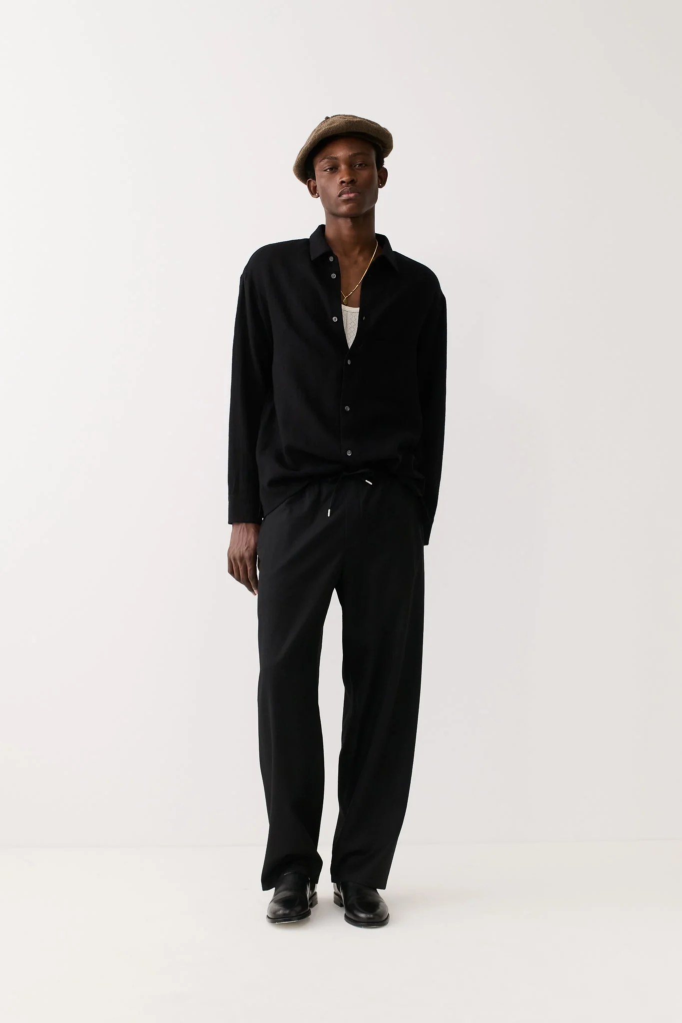 A KIND OF GUISE SAMURAI TROUSERS visavis black – Bild 3