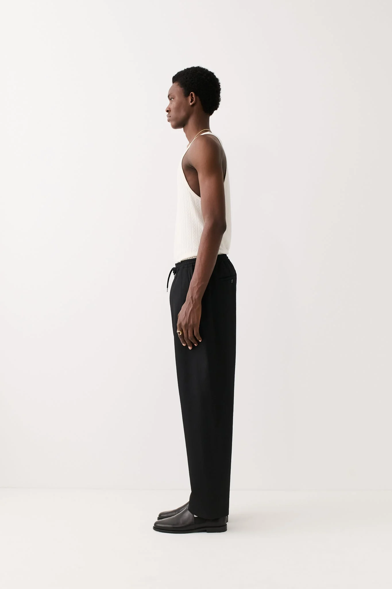 A KIND OF GUISE SAMURAI TROUSERS visavis black – Bild 7