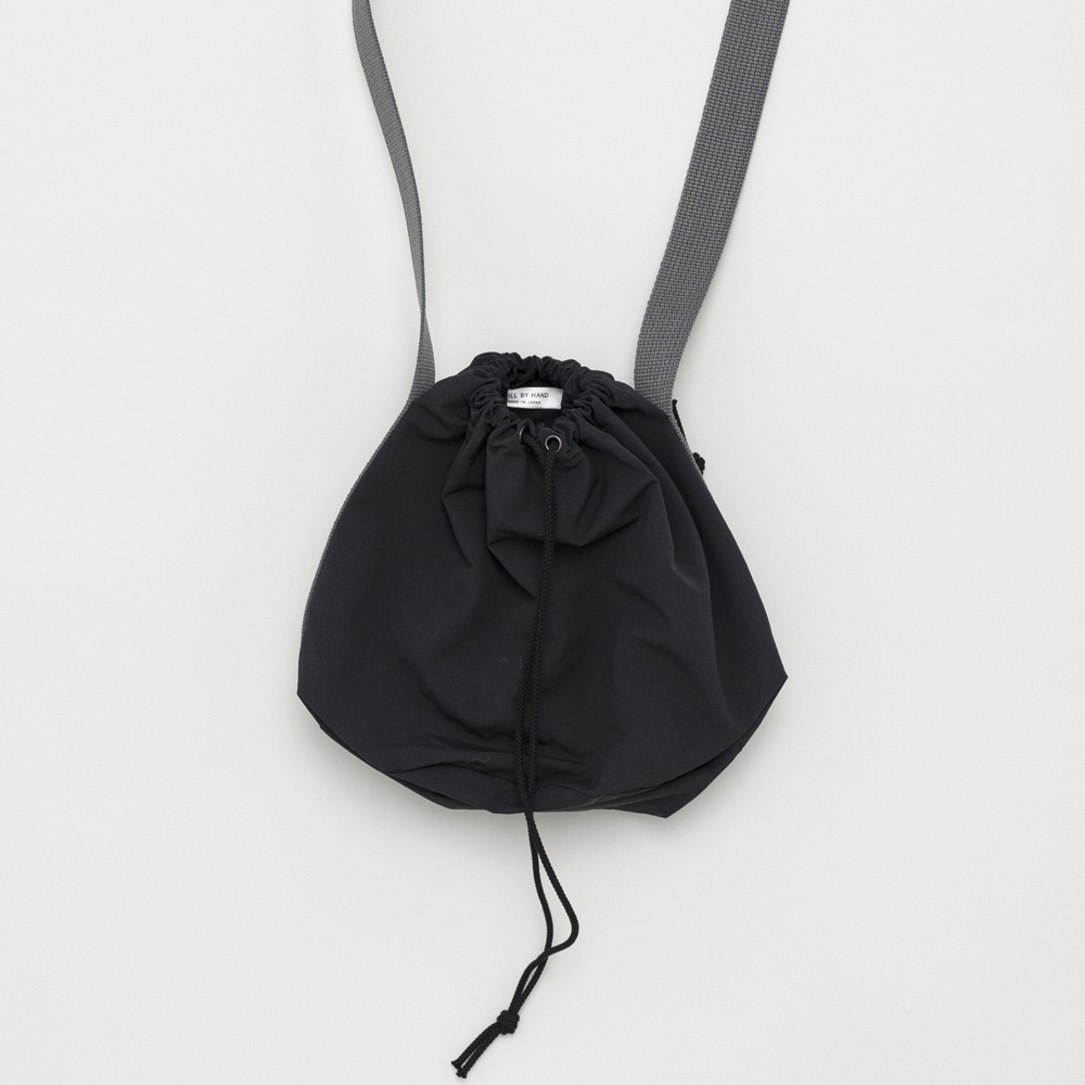 STILL BY HAND ONE SHOULDER STRING BAG dark navy – Bild 7