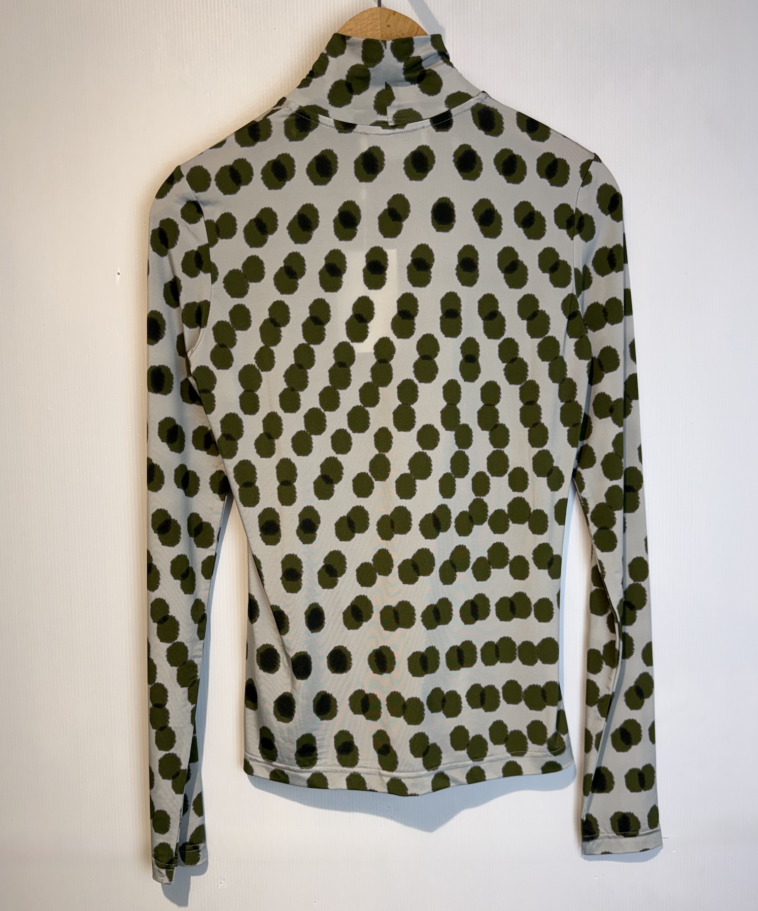 CHRISTIAN WIJNANTS TUGAL TURTLENECK TOP olive polika – Bild 3