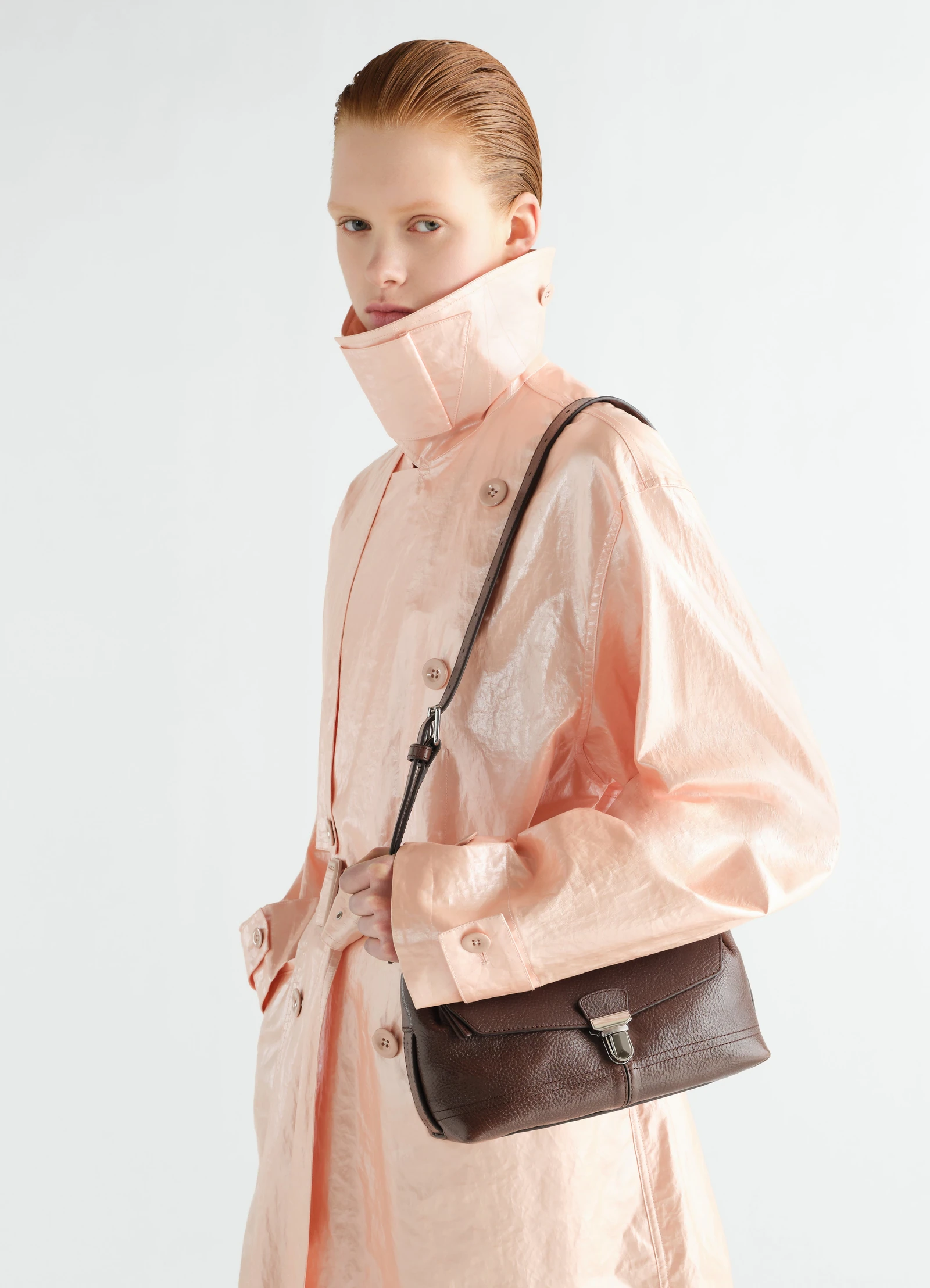 LEMAIRE SMALL GEAR BAG cherrywood – Bild 2