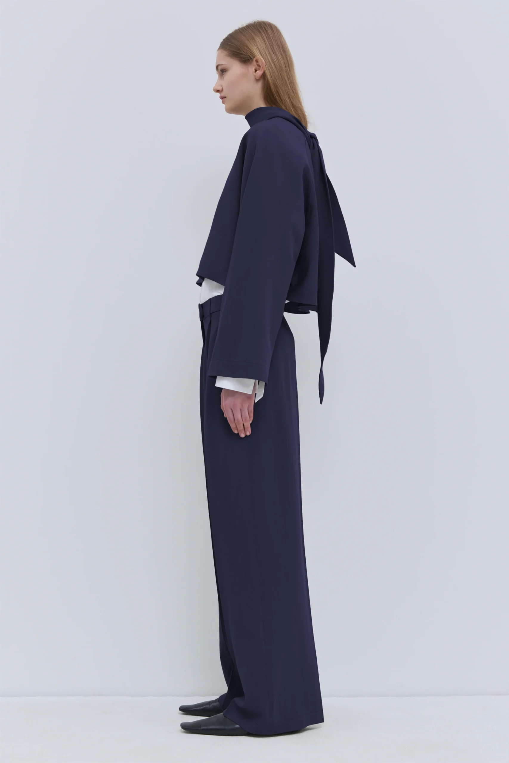 CHRISTIAN WIJNANTS TESOS CROPPED WOOL TOP dark navy – Bild 4