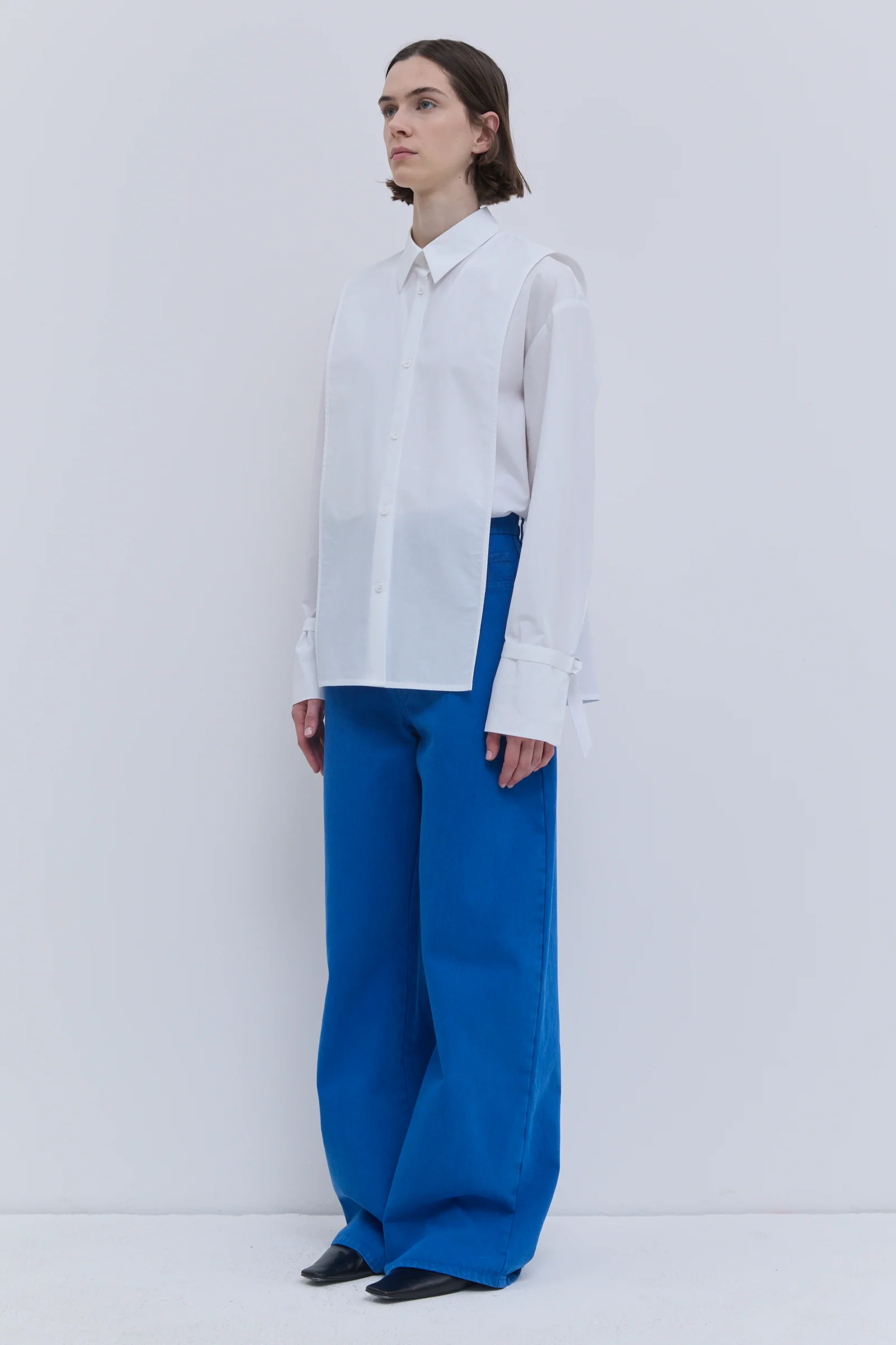 CHRISTIAN WIJNANTS TUPAS COTTON SHIRT BIB white – Bild 3