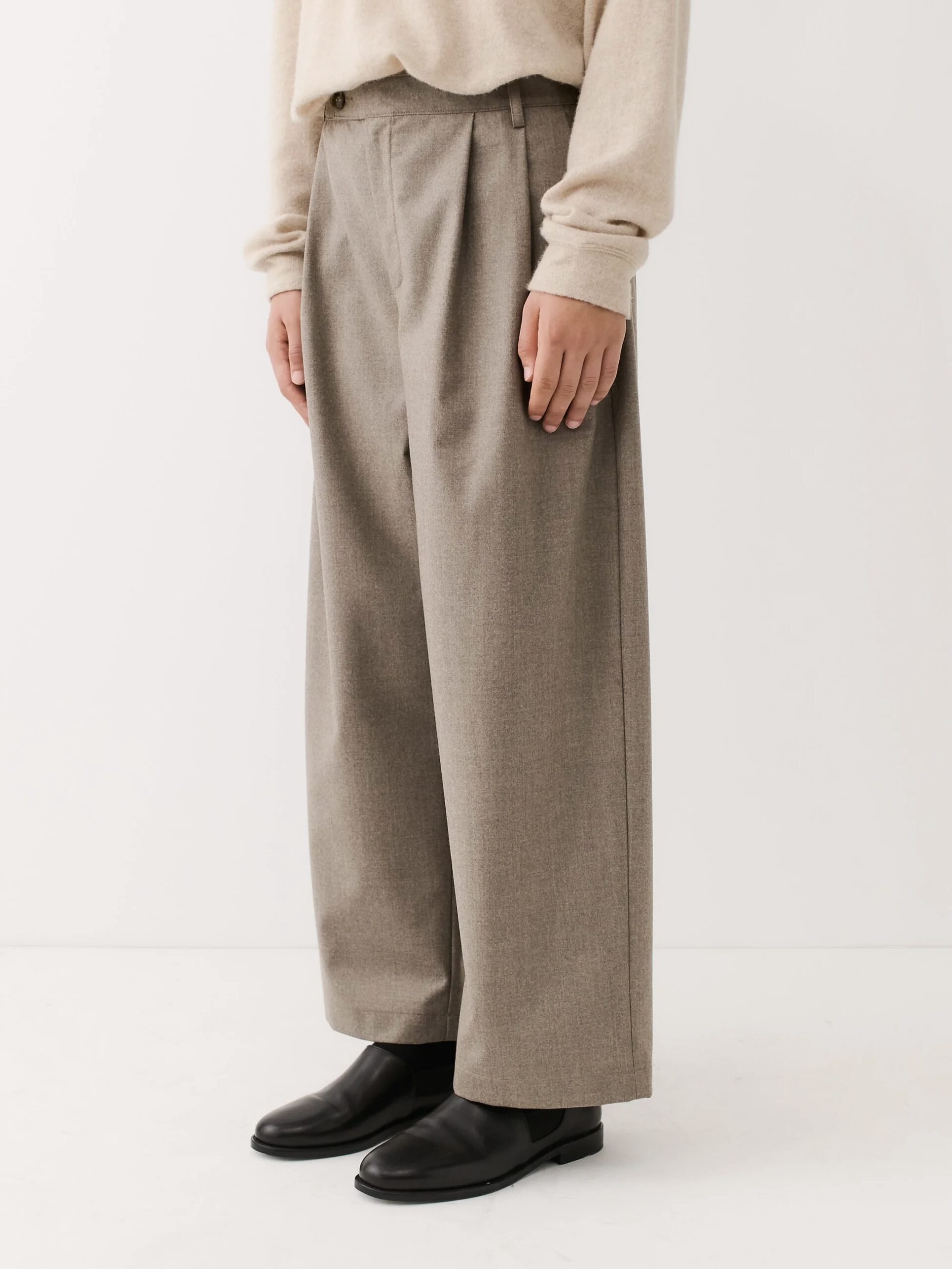 A KIND OF GUISE YESA TROUSERS flied beige – Bild 3