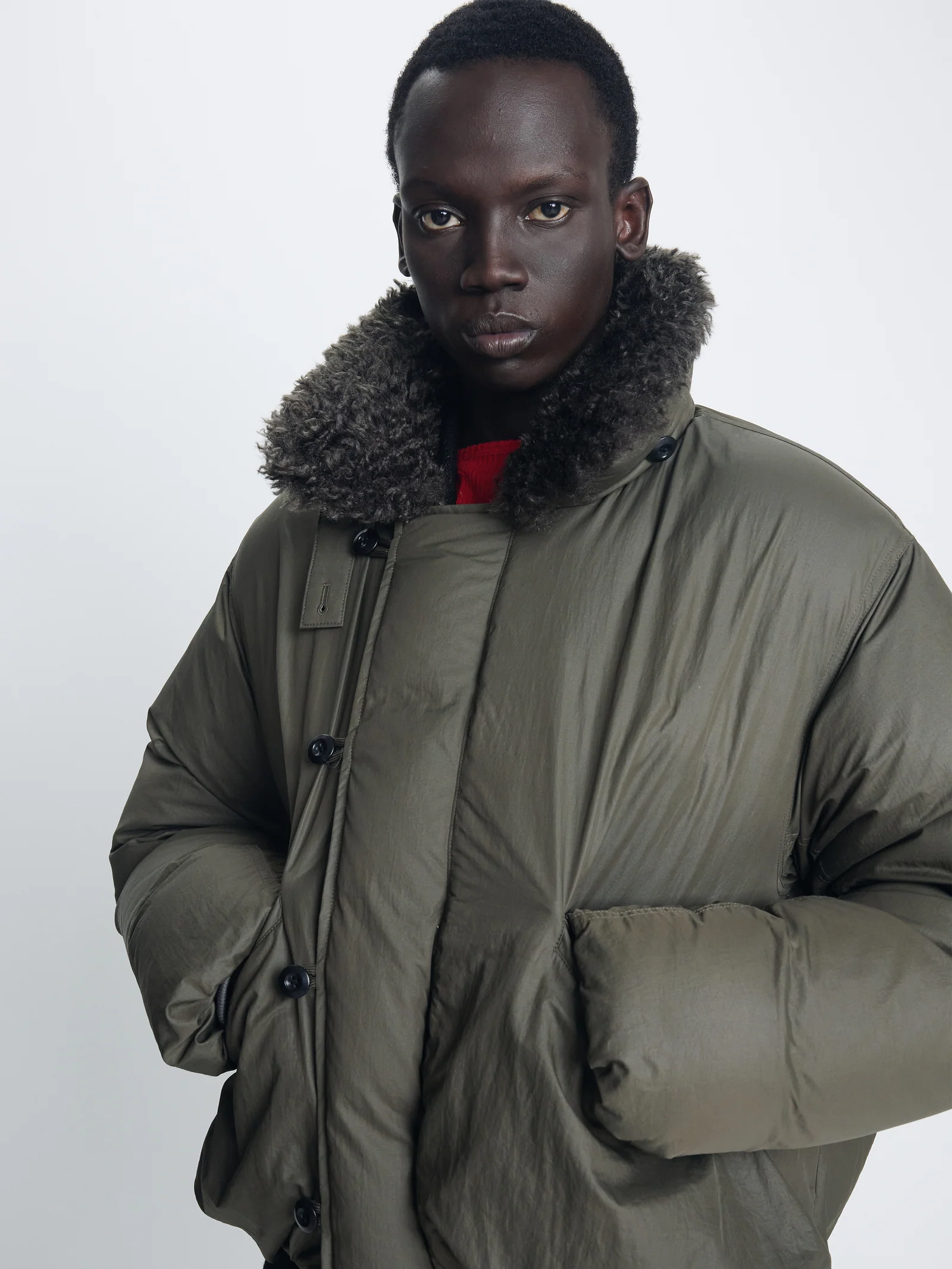 TONYWACK SHEARLING COLLAR PUFFER BLOUSON olive – Bild 3