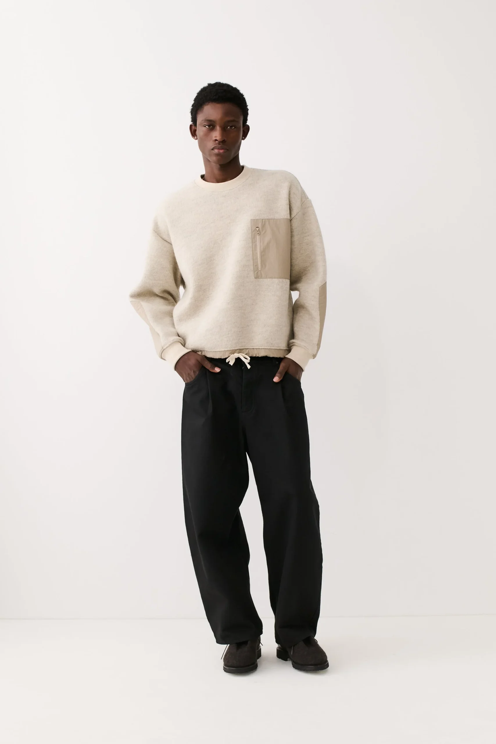 A KIND OF GUISE EGOA CREWNECK sandstorm – Bild 3