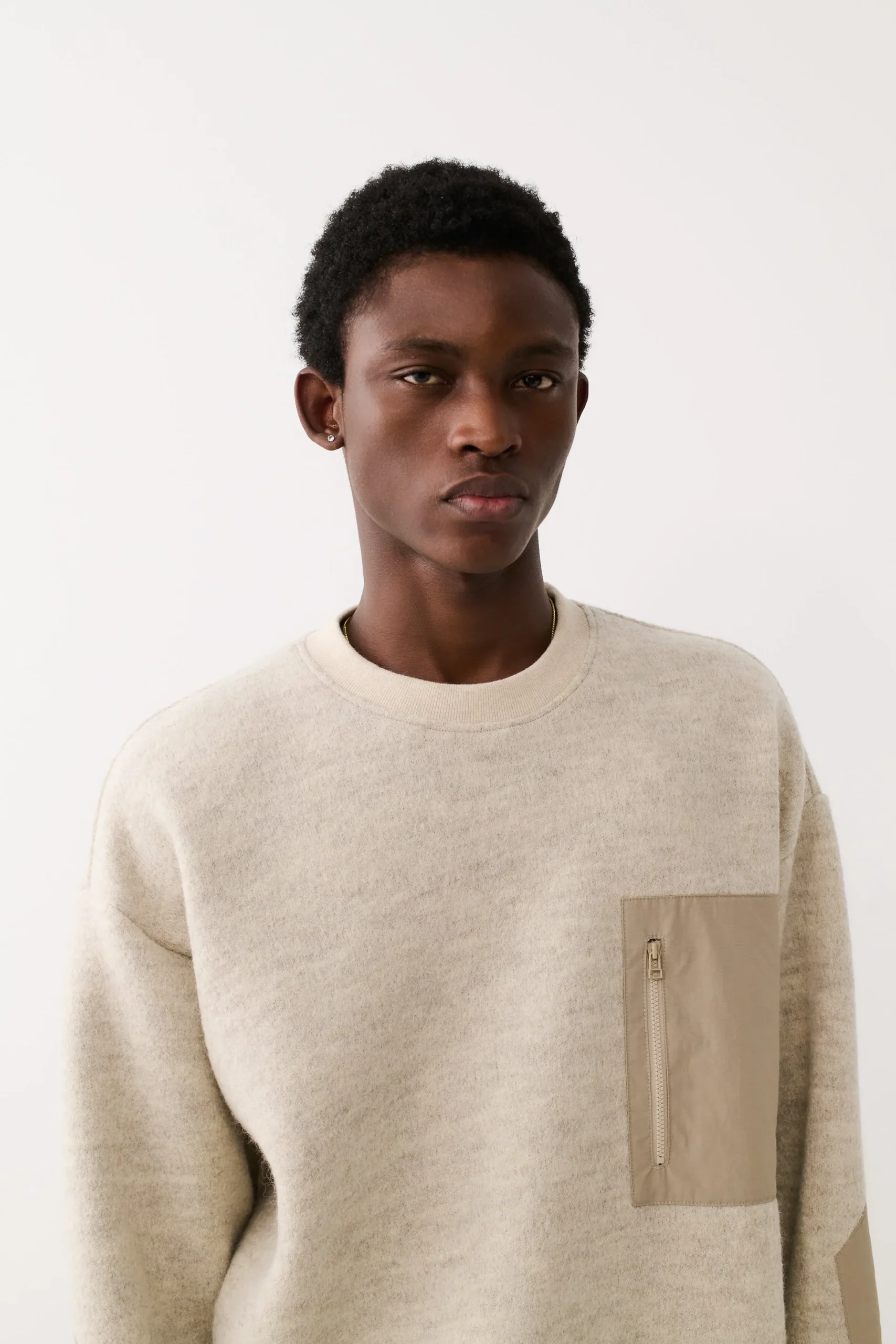 A KIND OF GUISE EGOA CREWNECK sandstorm – Bild 5